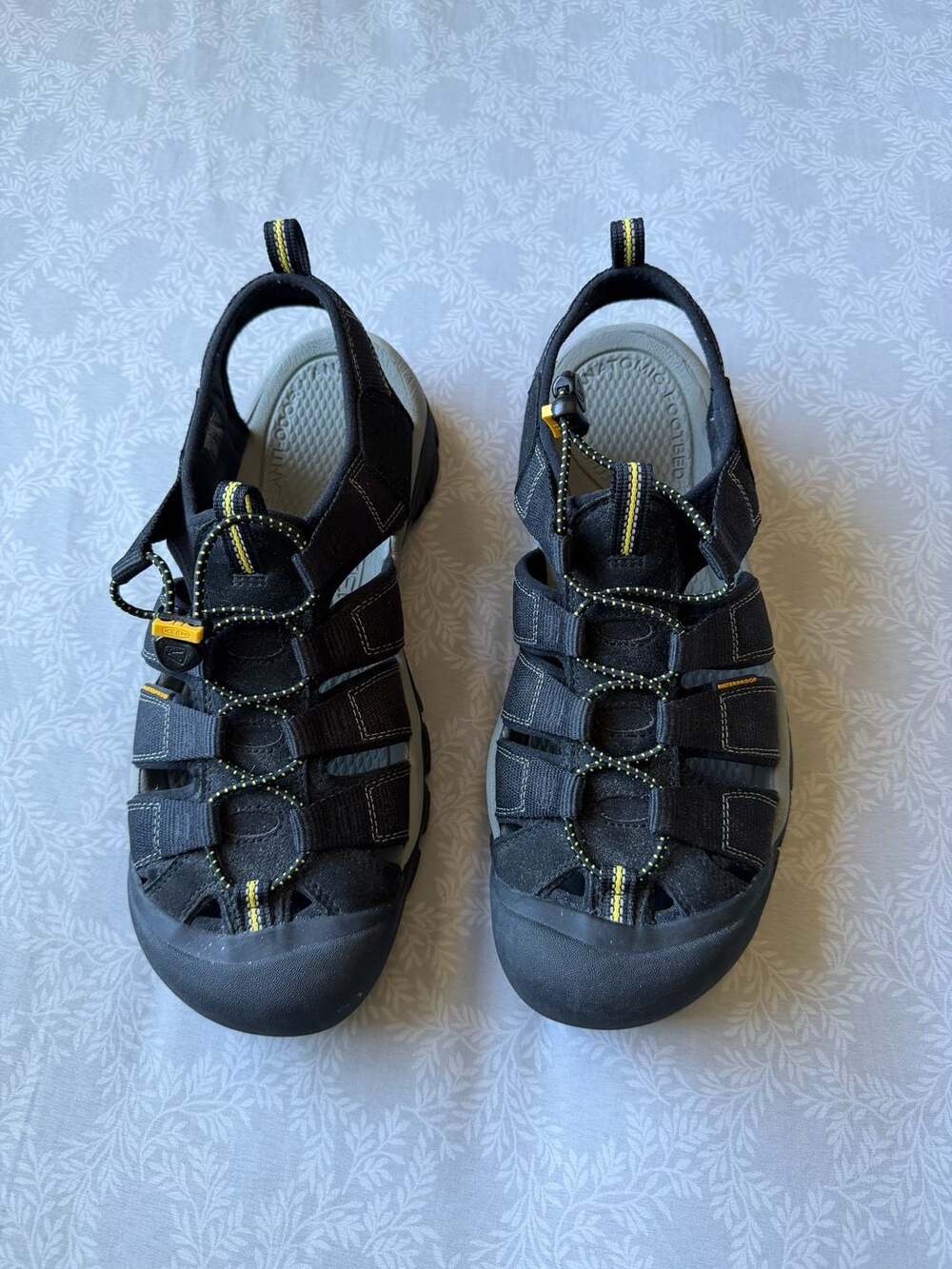 Keen Newport H2 Sandals Black Yellow Waterproof Hiking Trail Performance